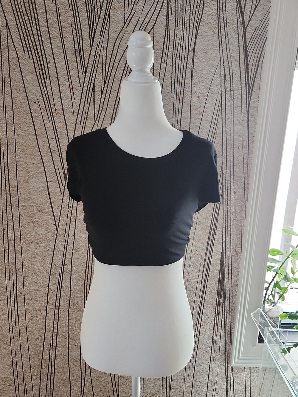 Aerie Offline Short Sleeve Open Back Crop Top Ribbed